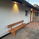 - Kinderspielplatz - Garten Mit Feuerstelle بيت للعطل