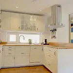 - Kinderspielplatz - Garten Mit Feuerstelle * Timelkam