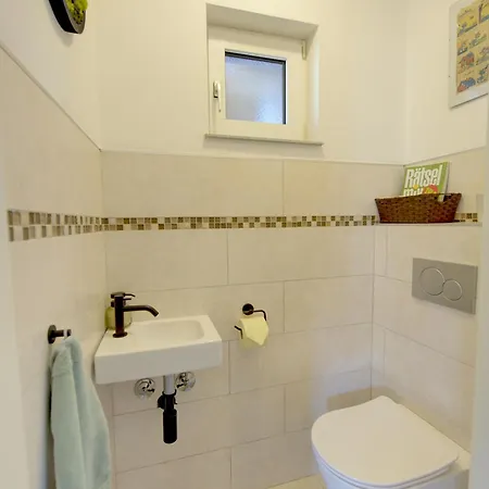 Gemuetlicher Bungalow, Ruhige Lage *