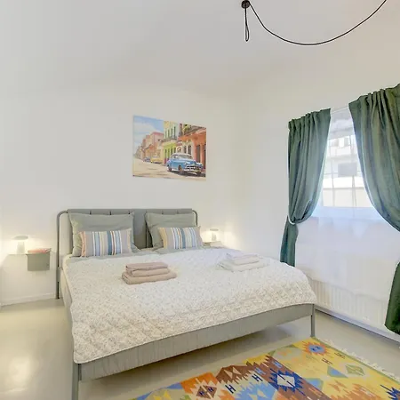 - Kinderspielplatz - Garten Mit Feuerstelle 別荘