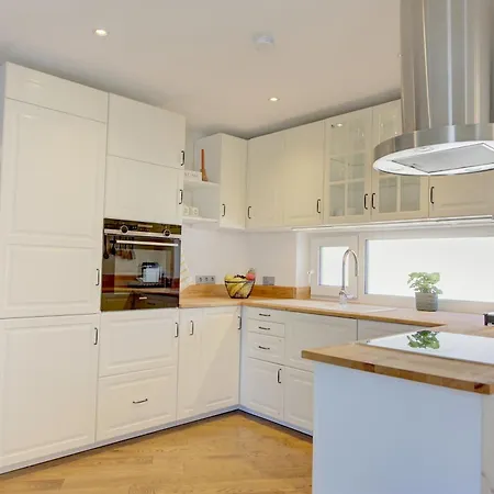 - Kinderspielplatz - Garten Mit Feuerstelle Timelkam