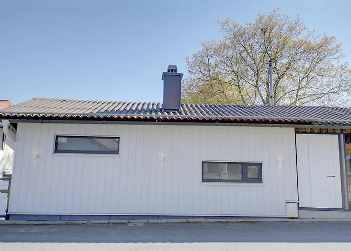 - Kinderspielplatz - Garten Mit Feuerstelle Feriehus Timelkam