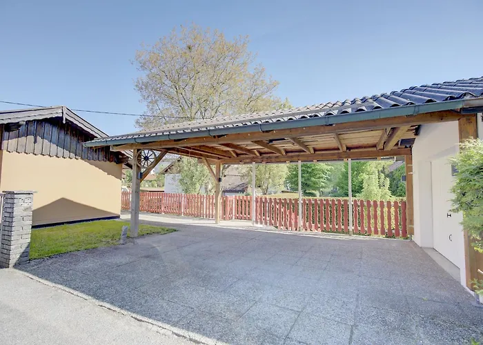 - Kinderspielplatz - Garten Mit Feuerstelle *