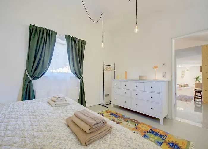 - Kinderspielplatz - Garten Mit Feuerstelle Feriehus *