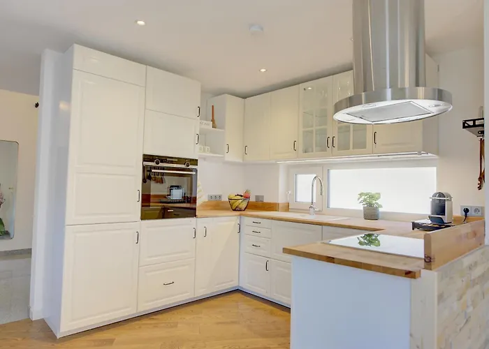 - Kinderspielplatz - Garten Mit Feuerstelle Timelkam