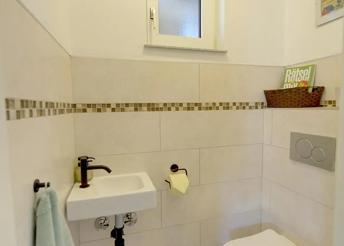 - Kinderspielplatz - Garten Mit Feuerstelle *