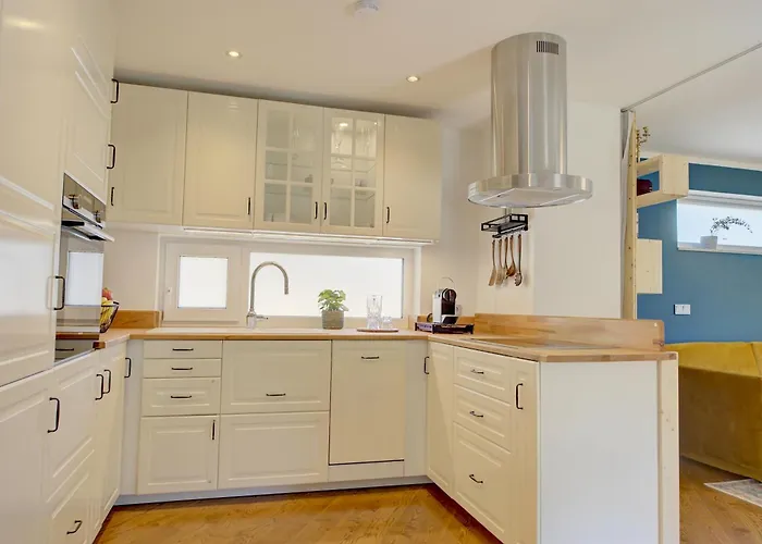 - Kinderspielplatz - Garten Mit Feuerstelle * Timelkam